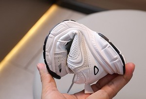 Scarpe da corsa Casual per bambini <span class=keywords><strong>con</strong></span> suole spesse per ragazzi ragazze scarpe sportive versatili nuove scarpe da ginnastica traspiranti per bambini - Product Image 4