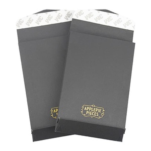 Enveloppe en papier de luxe de haute qualité pour invitation de mariage sur mesure avec logo en feuille d'or ou d'argent - Product Image 1