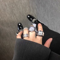 Montre à doigt vintage punk rétro, bracelet élastique, cadran numérique, quartz, argent, géométrique, mini montre à doigt pour hommes et femmes