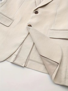 Blazer élégant en lin peigné pour homme, simple boutonnage, col en V, manches longues, style moderne, idéal pour les occasions décontractées, les affaires, la plage et les voyages. - Product Image 4