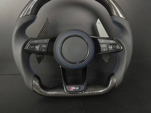 Volant personnalisé en fibre de carbone pour <span class=keywords><strong>Skoda</strong></span> <span class=keywords><strong>Octavia</strong></span> <span class=keywords><strong>RS</strong></span> VRS |   Cuir véritable pour surpiqûres bleues |   Amélioration de l'intérieur des voitures de sport - Product Image 4