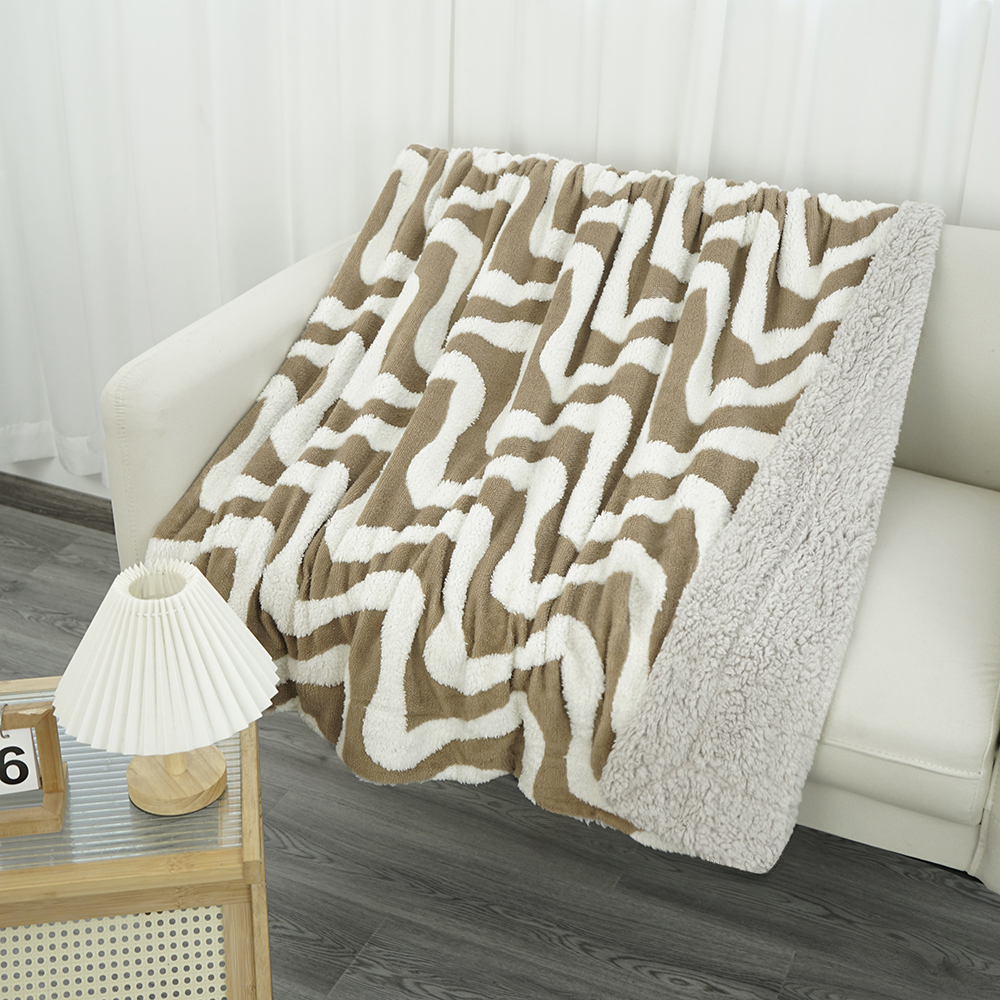 สีน้ำตาล