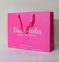 Sacs en papier kraft à poignée plate, MOQ faible (100 pièces), boîtes en papier personnalisées pour emballage de coffrets cadeaux pour magasins de détail, avec impression de votre propre LOGO