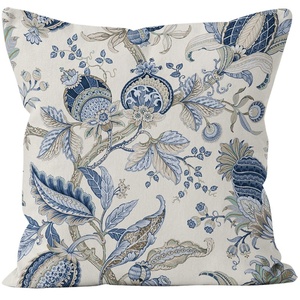 Federa per cuscino in peluche azzurro classico stile americano con design floreale astratto personalizzabile per decorazione casa, auto, divano - Product Image 1