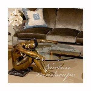 Bàn trà trang trí nội thất hiện đại, tượng nữ/nam khỏa thân bằng đồng thau chạm khắc, đang bán - Product Image 3