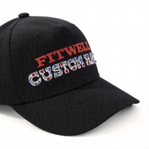 Gorra de Béisbol Personalizada de 5 Paneles con Bordado y Logotipo de Pedrería para Marca de Moda OEM - Product Image 4