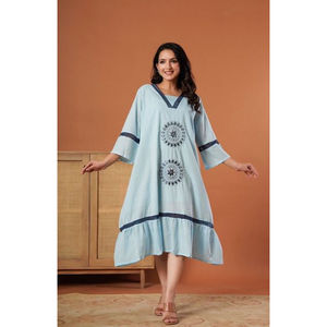 Robe élégante pour femmes, tenue de bureau et décontractée chic, robe tendance pour femmes occidentales, style décontracté à la mode - Product Image 1