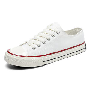 Venta al por mayor de corte bajo estilo para caminar plano blanco Casual lona Skateboarding zapatos para hombres mujeres Unisex estudiante - Product Image 5
