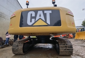 รถขุดไฮดรอลิกแบบตีนตะขาบมือสอง รุ่น Cat 325 รถขุดมือสอง Cat 325D รถขุดมือสอง Cat 325 - Product Image 6