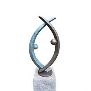 Sculpture métallique abstraite moderne, pièce d'art décorative pour jardin extérieur, bronze et patine, finition antique, design contemporain, statuette - Product Image 1