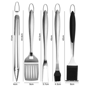 Ensemble d'outils de barbecue robustes de 18 pouces en acier inoxydable extra épais : spatule, fourchette, pince à badigeonner et pince de service pour le camping portable - Product Image 1