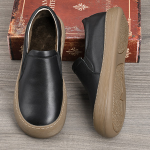 Chaussures d'hiver en cuir véritable pour hommes, à enfiler, bout rond, doublure en peluche, chaudes et confortables, semelle extérieure en caoutchouc, semelle intermédiaire en EVA, type botte à la cheville - Product Image 3