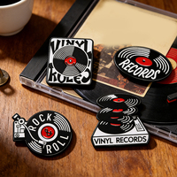 Nouveauté : Épingles en métal artisanal, badges en gros, disque vinyle musical, disque phonographique, épingles en émail doux personnalisées, épingles à revers de dessin animé