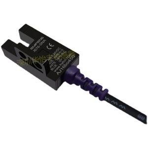 Interrupteur photoélectrique de type fente Huayifeng LU676-5NA, quatre fils, normalement ouvert et normalement fermé, LU676-5PA remplace EESX676WR - Product Image 1