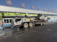 Grue sur camion Zoomlion d'occasion 80 tonnes (modèles ZTC800V6, ZTC800V5, QY80V5) à vendre en bon état