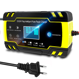 Chargeur/Mainteneur de batterie de voiture intelligent automatique 12V/8A 24V/4A 2023 avec écran LCD et fonction de réparation par impulsions pour tondeuse à gazon - Product Image 2