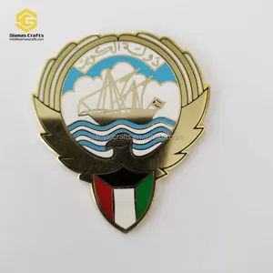 背面贴有贴纸的Kuwait标志国庆徽章