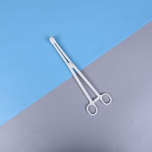 Pinzas Hemostáticas Desechables de Plástico Blanco, Moldeadas por Inyección de PVC, para Uso Médico - Product Image 3