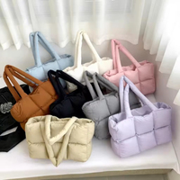 Tas Tote Quilted Khusus Wanita, Tas Selempang Empuk Ringan dengan Ritsleting, Tas Bahu Wanita Tahan Air