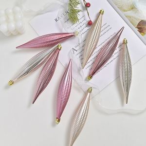 ลูกบอลคริสต์มาสพลาสติกทรงรีเคลือบสีพื้นขนาด 16 ซม. แบบแขวน ทำมือ คุณภาพสูง ทนทานต่อการแตกหัก ดีไซน์ทันสมัย - Product Image 4