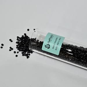 캐리어 PE 블랙 및 레드 컬러 마스터배치는 플라스틱 제품에 생생하고 일관된 색상을 추가하고 특성을 향상시키는 데 사용됩니다 - Product Image 3