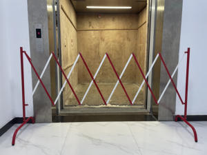 Fabrika doğrudan 250CM geçici crocrokontrol bariyeri genişletilebilir güvenlik trafik Metal barikat katlanır bariyer çit satılık - Product Image 5