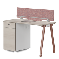 Ensemble de bureau et chaise de style moderne, poste de travail informatique modulaire avec cloisons