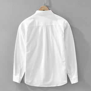 قمصان عمل مقاومة للتجاعيد وقابلة للتنفس بجيبين على الصدر، متعددة الاستخدامات من مزيج القطن، قابلة للتخصيص للرجال، طلبات بالجملة سريعة - Product Image 2