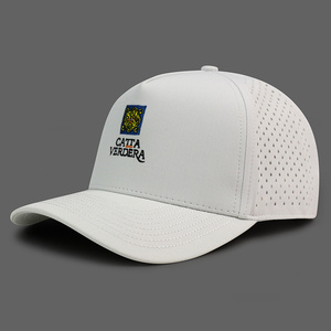 Casquettes et chapeaux athlétiques noirs pour hommes, personnalisables avec logo, performance, 5 panneaux, imperméables, perforées au laser, style trucker, golf, snapback - Product Image 4