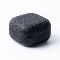 Funda Protectora de Cuero Genuino con Patrón de Lichi para Samsung Galaxy Buds4, Ofrece Protección para tus Auriculares