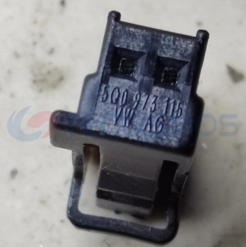 Car Connector For Volkswagen For Audi 2pin CT2-0187M