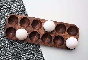 Expositor de huevos de madera natural con 12 agujeros y logotipo personalizado, caja de huevos reutilizable de 2 filas para comedor de granja, de Vietnam - Product Image 5
