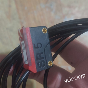 Sensor Fotoeléctrico Leuze PRK5B/2X-M8 Usado - Product Image 3