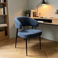 Chaise de salle à manger moderne rembourrée en bouclette, siège rond capitonné, dossier incurvé ouvert, pieds en métal pour la maison et les cafés – Offre Spéciale