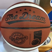 Ballon de basketball hygroscopique en cuir PU, sur mesure, avec contours dorés, absorbant l'humidité, 12/16 panneaux