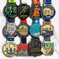 Médaille de finisseur de marathon en alliage de zinc personnalisée en gros, 3D, colorée, électroplaquée, avec logo personnalisé et ruban sur mesure, récompense de course
