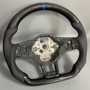 Volante de Cuero y Fibra de Carbono Azul Personalizado para Volkswagen Polo MK7 Passat Golf 4 5 6 7 8 GTI <span class=keywords><strong>R</strong></span> <span class=keywords><strong>Line</strong></span> MK5 MK6 MK7 MK8 2015 - Product Image 1