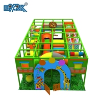 Peralatan tempat bermain dalam ruangan komersial baru kustom Model panjat kolam bola permainan lembut untuk taman hiburan favorit anak-anak