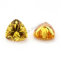 Wuzhou Cubic Zirconia 5a Grade Or Jaune Trillion Forme Pierres Précieuses Synthétiques Cz Zircon Gemmes