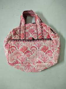 Sac de voyage de luxe fait main avec motif floral bleu, imprimé en coton, matelassé, grande capacité, pour le sport et les voyages - Product Image 6