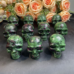 หัวกะโหลกแกะสลักจากโรบี้ในโซไซต์ คุณภาพสูง เรืองแสงยูวี หินคริสตัลธรรมชาติ สำหรับฮาโลวีน ขายส่ง - Product Image 5