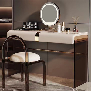 Table <span class=keywords><strong>de</strong></span> toilette minimaliste moderne Table <span class=keywords><strong>de</strong></span> toilette compacte pour petits espaces Table <span class=keywords><strong>de</strong></span> toilette <span class=keywords><strong>de</strong></span> chambre à coucher avec <span class=keywords><strong>miroir</strong></span> <span class=keywords><strong>de</strong></span> coiffeuse éclairé par LED - Product Image 3