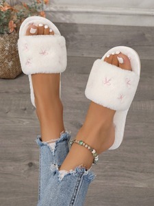 Pantofole Invernali e Autunnali Personalizzate con Punta Aperta, Ricamo in Pelliccia, Antiscivolo, Calde e Morbide per Donne - Product Image 4