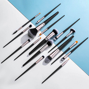 Ensemble de pinceaux de <span class=keywords><strong>maquillage</strong></span> professionnel personnalisé avec logo, 16 pièces, noir, <span class=keywords><strong>marque</strong></span> privée, ensembles de cosmétiques complets, <span class=keywords><strong>maquillage</strong></span> complet - Product Image 2