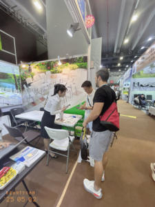 Table de camping pliable claire pour banquet, hôtel pour réunion, mariage, cour, pique-nique, <span class=keywords><strong>location</strong></span> de <span class=keywords><strong>location</strong></span> - Product Image 3