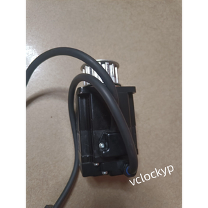 Servomotor Fuji Electric GYB401D7-RC2 Usado - Product Image 3