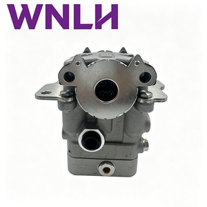 Vanne à pédale WNLH Foot Pilot Valve Walking PPC 702-16-04250 pour excavatrice Komatsu PC200-8, ensemble de vanne de commande de translation 8 trous - Product Image 2