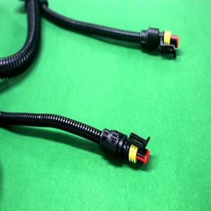 Tuyau chauffant pour le dosage d'urée SCR avec alimentation 12V et 24V - Product Image 4