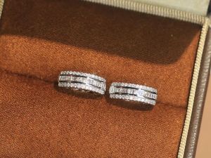 Proveedor Mayorista de Joyería de Oro de 18K, Servicio Personalizado OEM/ODM, Precio de Fábrica, Aretes de Oro Rosa con Certificación, Listos para Enviar - Product Image 3