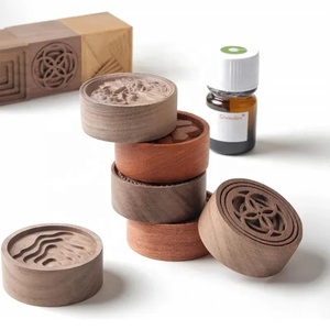 Difusor de Aroma de Madera Natural Personalizado WeWood de Vietnam, Difusor de Fragancia de Aceites Esenciales Reutilizable sin Llama con Tapa de Madera - Product Image 3